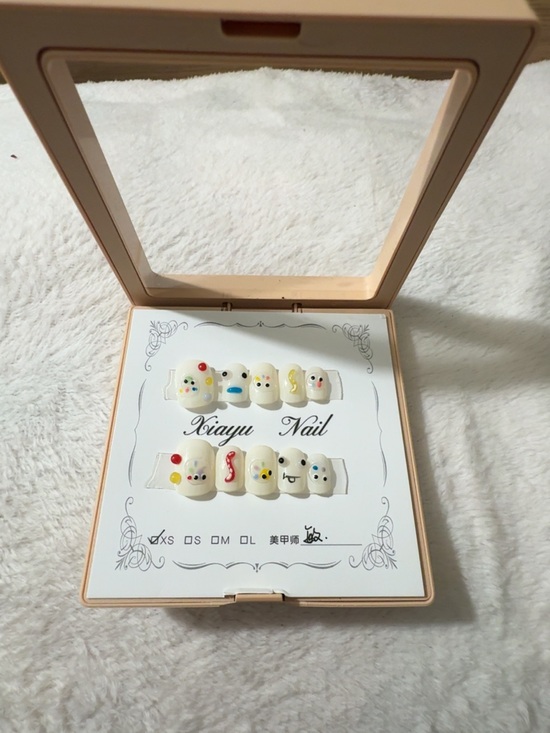 None Other - Cute White Press-On Nail Set with Colorful Accents - 10 pcs - Size XS